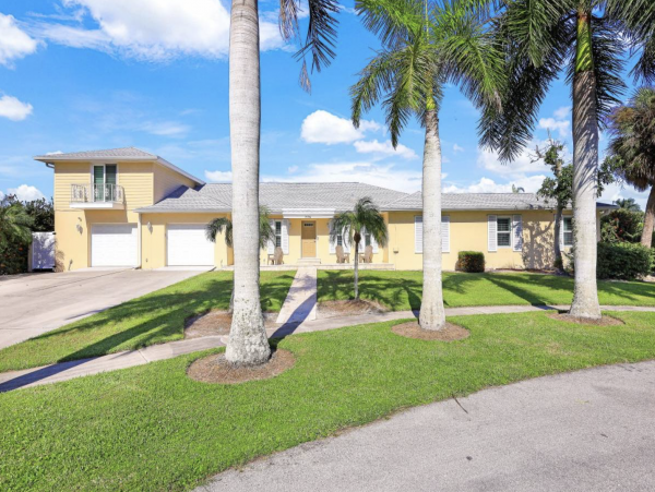Marco Island Retreat Boat Dock Pool GREAT Vacation Rental
